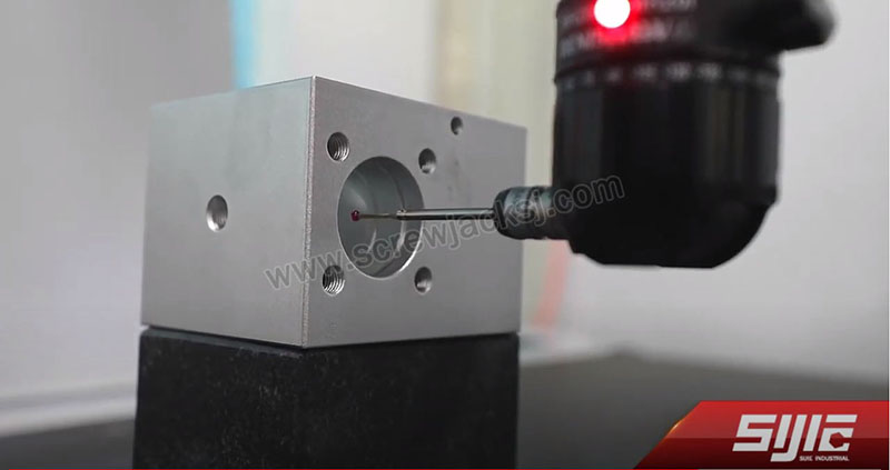 How to testing the worm gear screw jack housing?